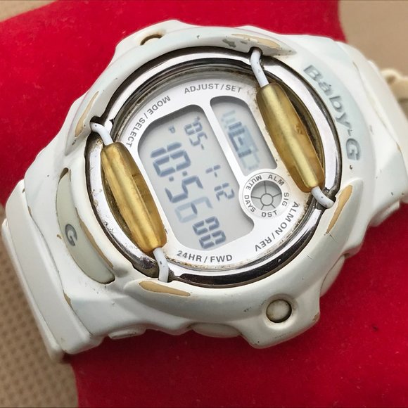 Casio Baby-G Watch Ladies White Sport Digital Wris - Picture 2 of 16